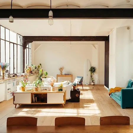 Sublime Loft Avec Verrières Sur Le Canal St Martin Appartamento *